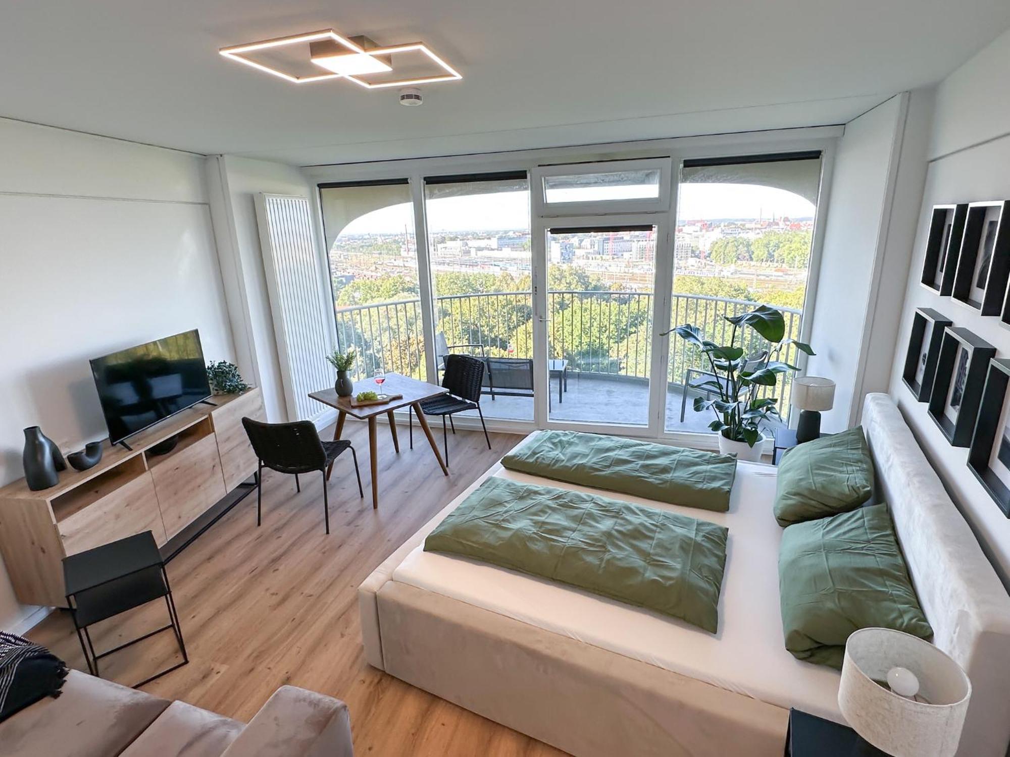 Helles Apartment Mit Tollem Blick Ueber 아우크스부르크 외부 사진